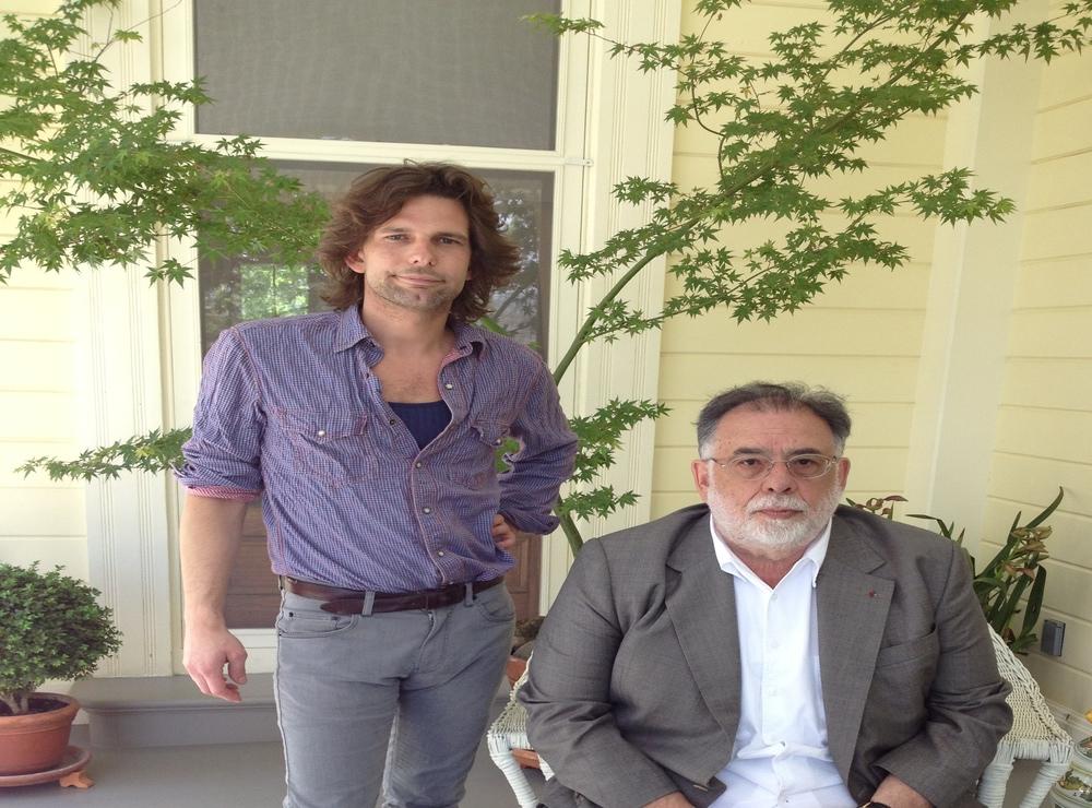 Skribenten tillsammans med Francis Ford Coppola vid intervjutillfället.