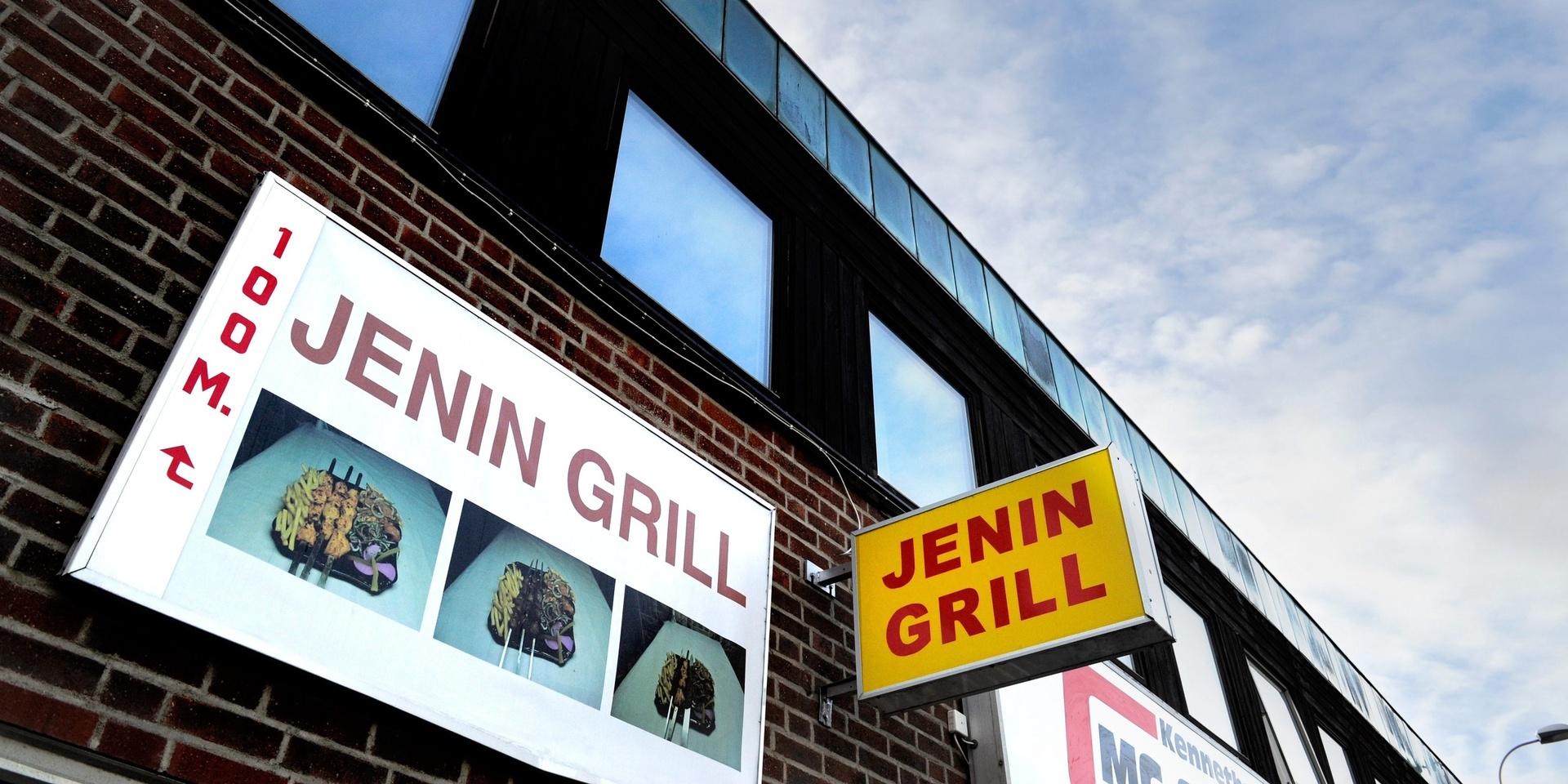 Jenin grill på Magnetgatan på Hisingen tvingas hålla stängt i flera månader efter att ett elskåp exploderat. 