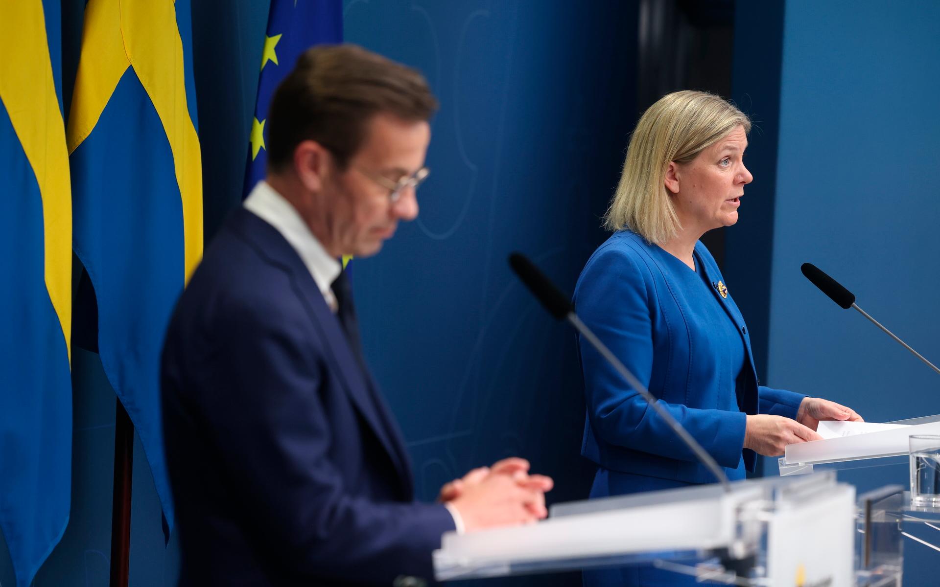 Ulf Kristersson (M) och Magdalena Andersson (S) under den gemensamma presskonferensen där de berättade att Sverige ansöker om medlemskap i Nato.
