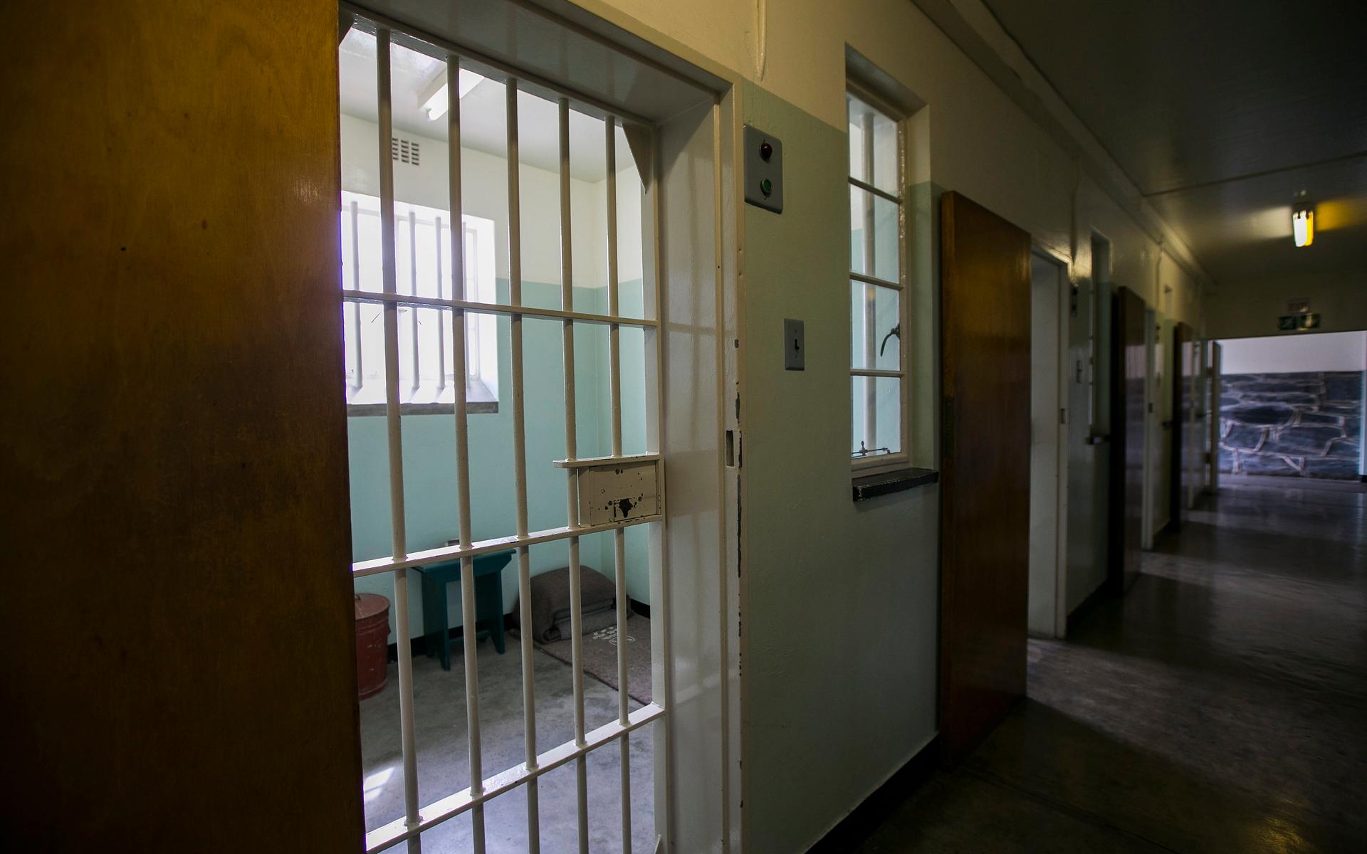 En nyckel till fängelsecellen där Nelson Mandela satt inspärrad auktioneras ut. Arkivbild.