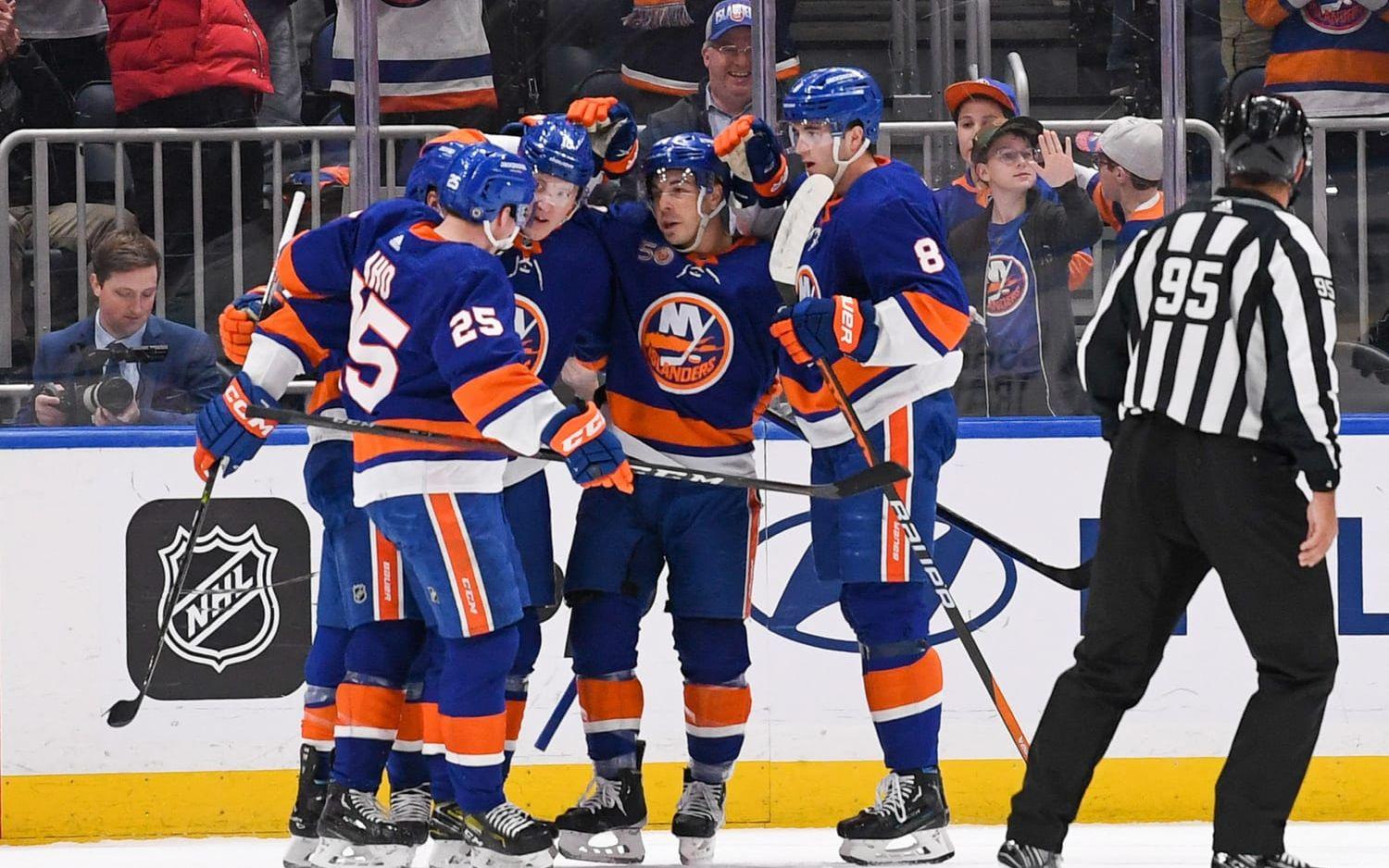 New York Islanders kommer inte att ta på sig regnbågsfärgade tröjor i natt. 