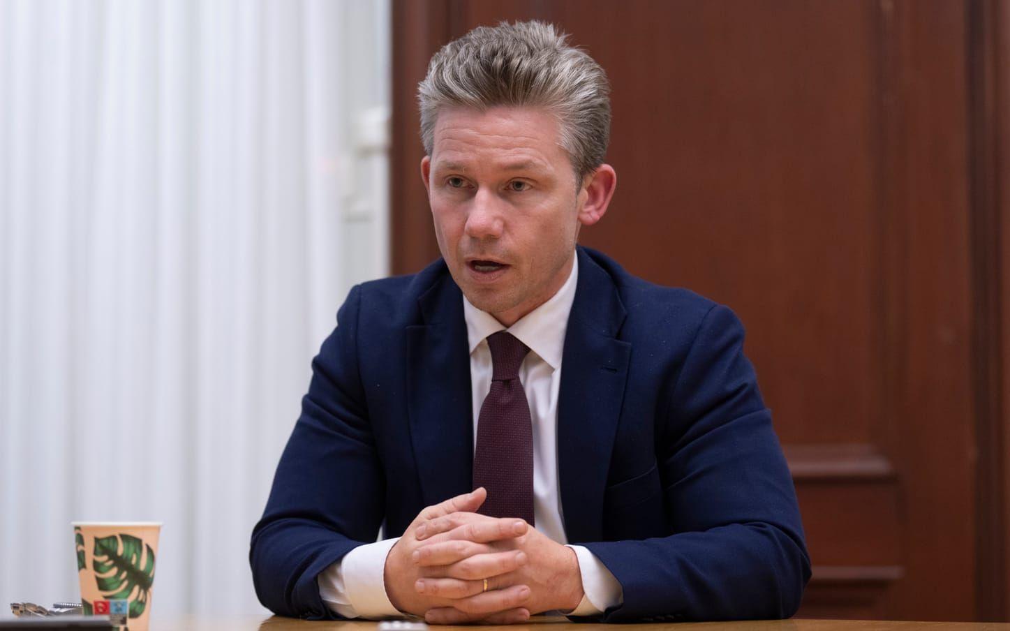 Sveriges försvarsminister Pål Jonson. Arkivbild.