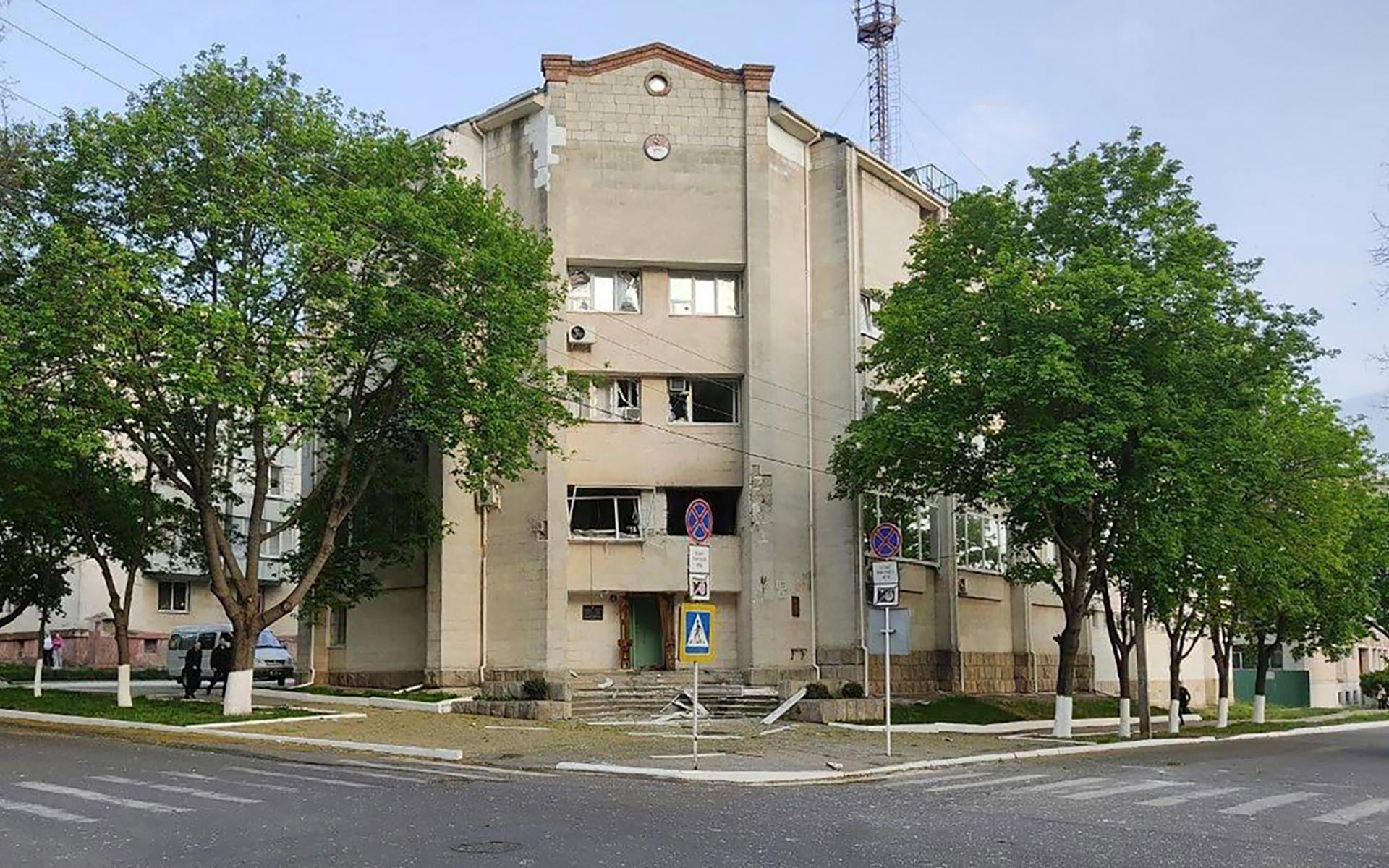 Byggnaden i Tiraspol som enligt Ryssland ska ha träffats i en raketattack.
