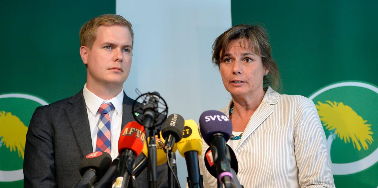 Miljöpartiet. Gustav Fridolin och Isabella Lövin leder ett grönt parti som förlorat sin miljöpolitiska trovärdighet.