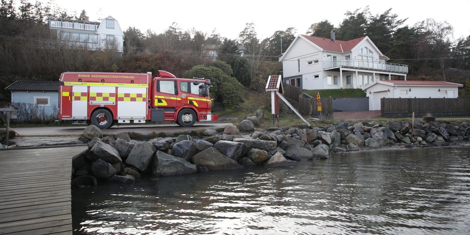 Händelsen inträffade vid Bastevik i Kungälvs kommun på onsdagsförmiddagen. Enligt räddningstjänsten är det ett område på cirka 200 gånger 100 meter som har drabbats.