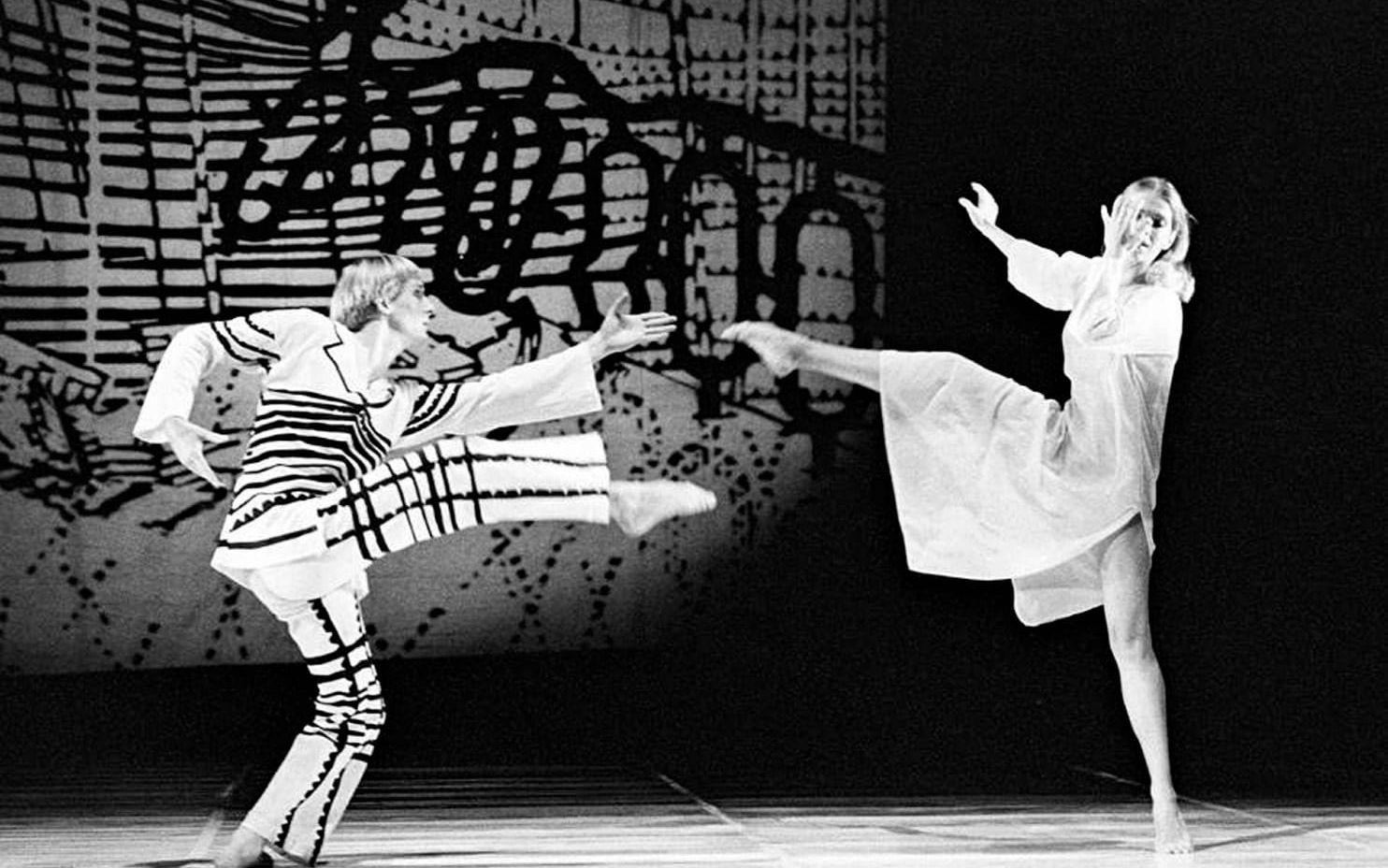 Eurydike är död. 1977 med dansarna Nikas Ek och Lena Wennergren-Juras. Bild: , Lesley Leslie-Spinks
