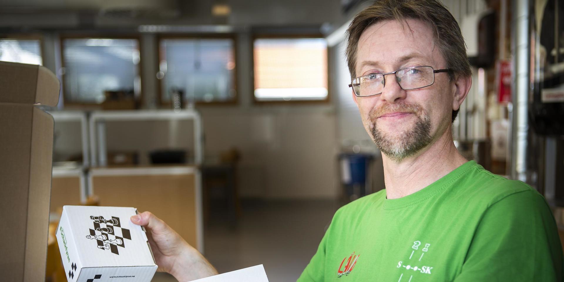 Mark hjälper eleverna att lära för liret – via schack | Göteborgs-Posten