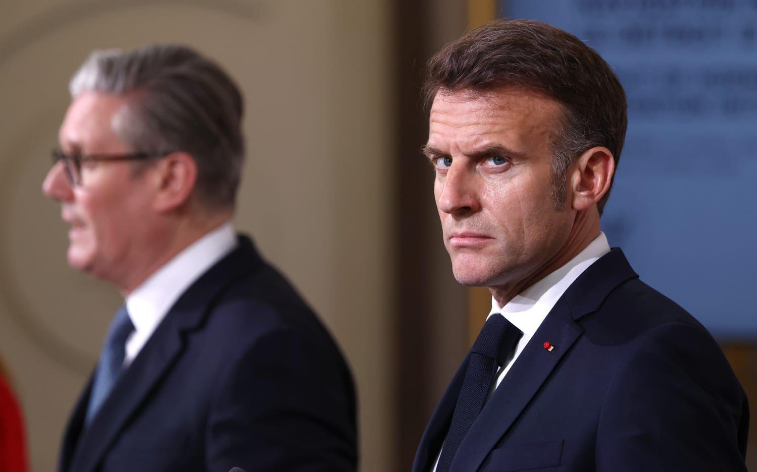 Storbritnanniens Keir Starmer och Frankrikes Emmanuel Macron möter pressen efter mötet om Hormuzsundet, som hölls i Paris.