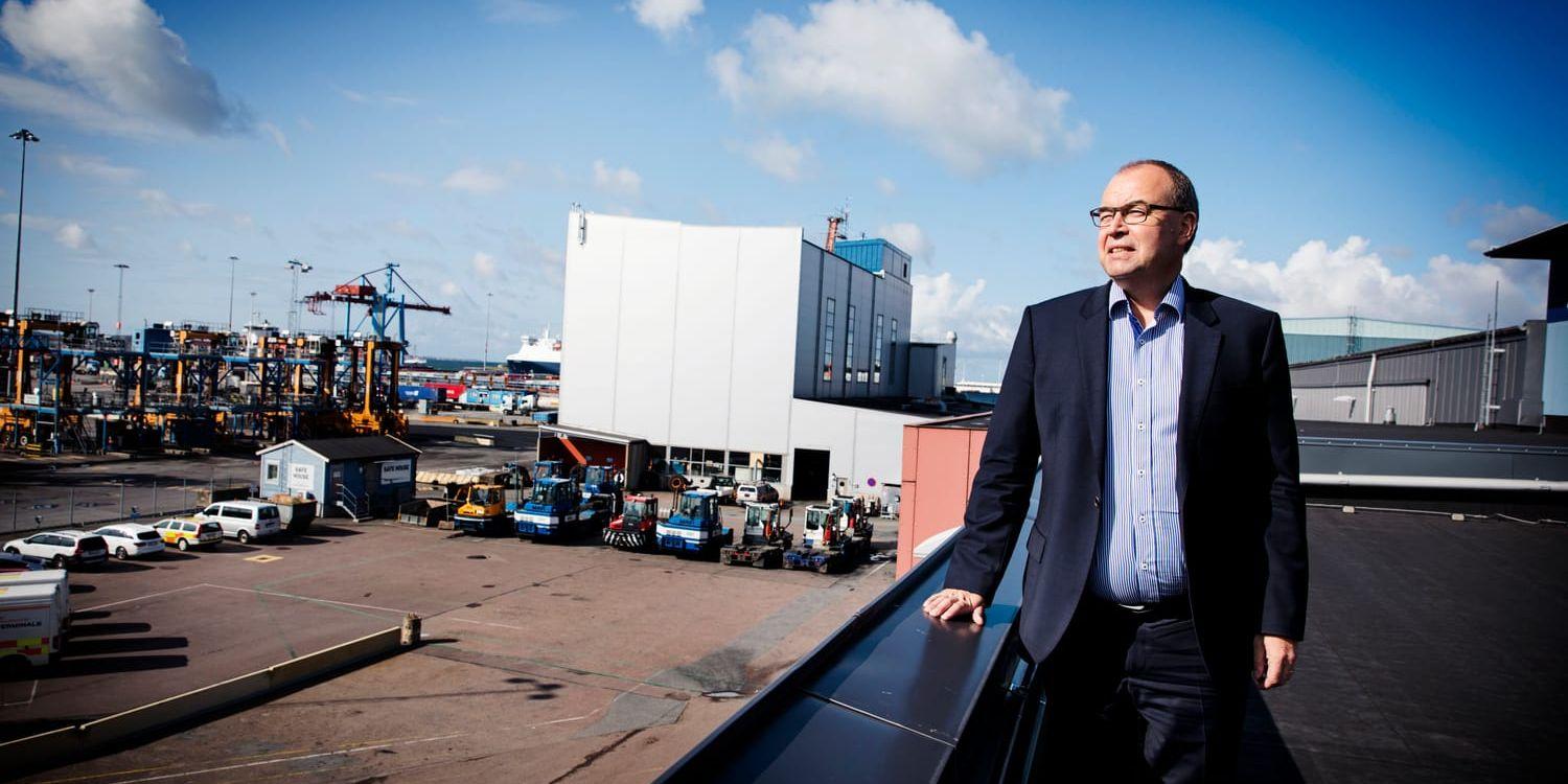AMP Terminals fortsätter med sitt förändringsarbete i containerhamnen, nästa år bygger man ett stort självservicekomplex för åkerierna, berättar vd:n Henrik Kristensen.