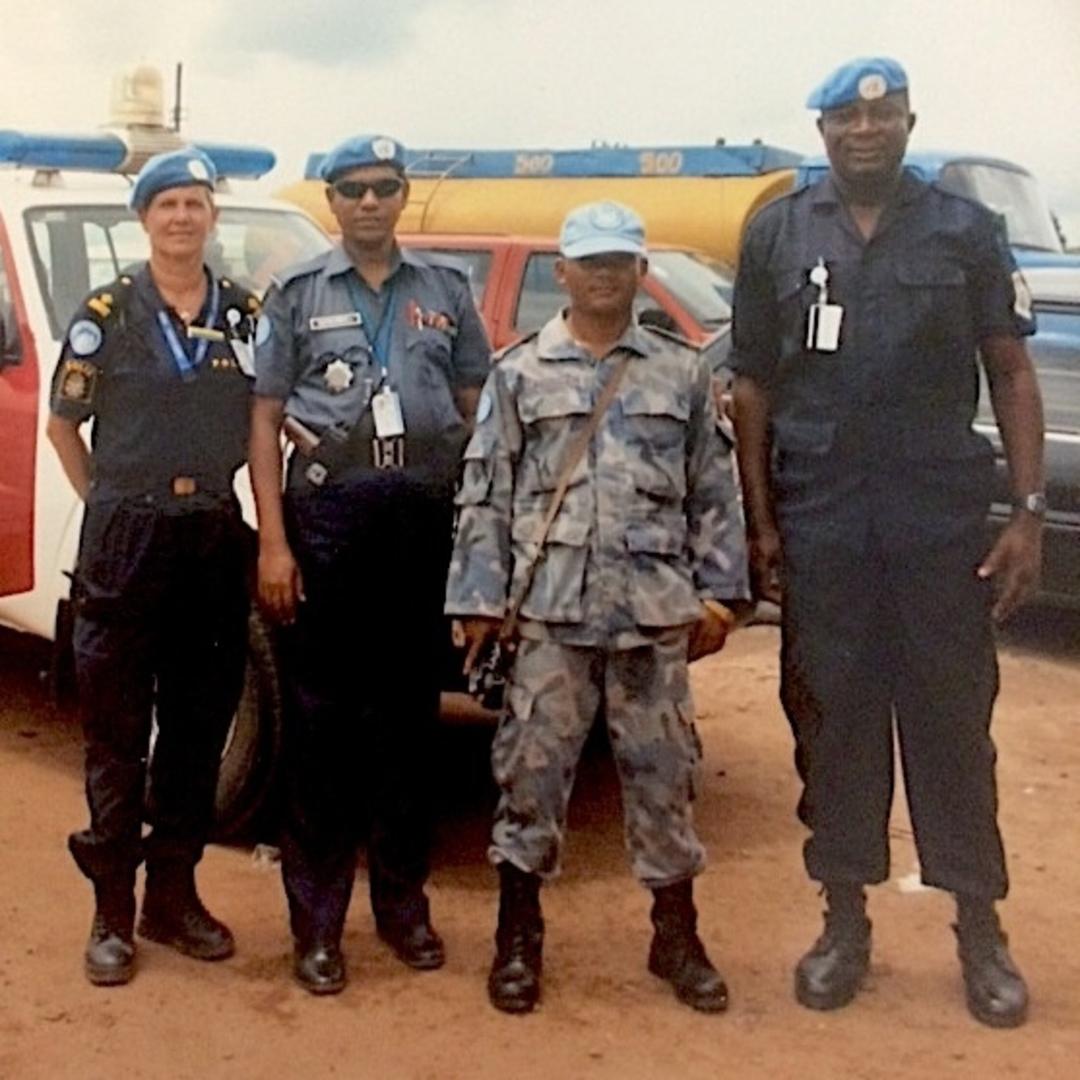 För tio år sedan arbetade Ulla Brehm (längst till vänster) för FN i ett projekt som syftade till att rekrytera fler kvinnliga poliser i Liberia.