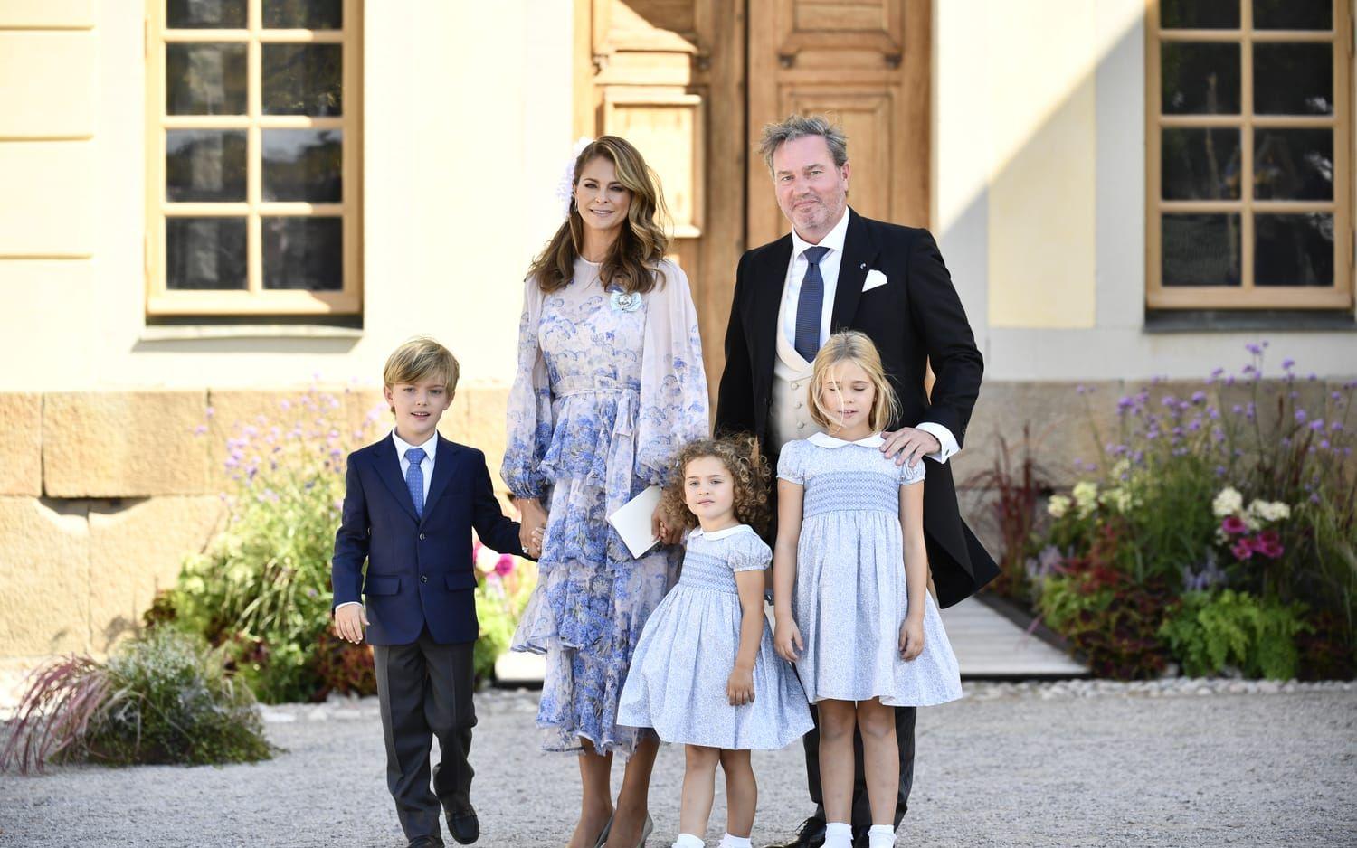 Nu flyttar Prinsessan Madeleine och familjen tillbaka till Sverige.