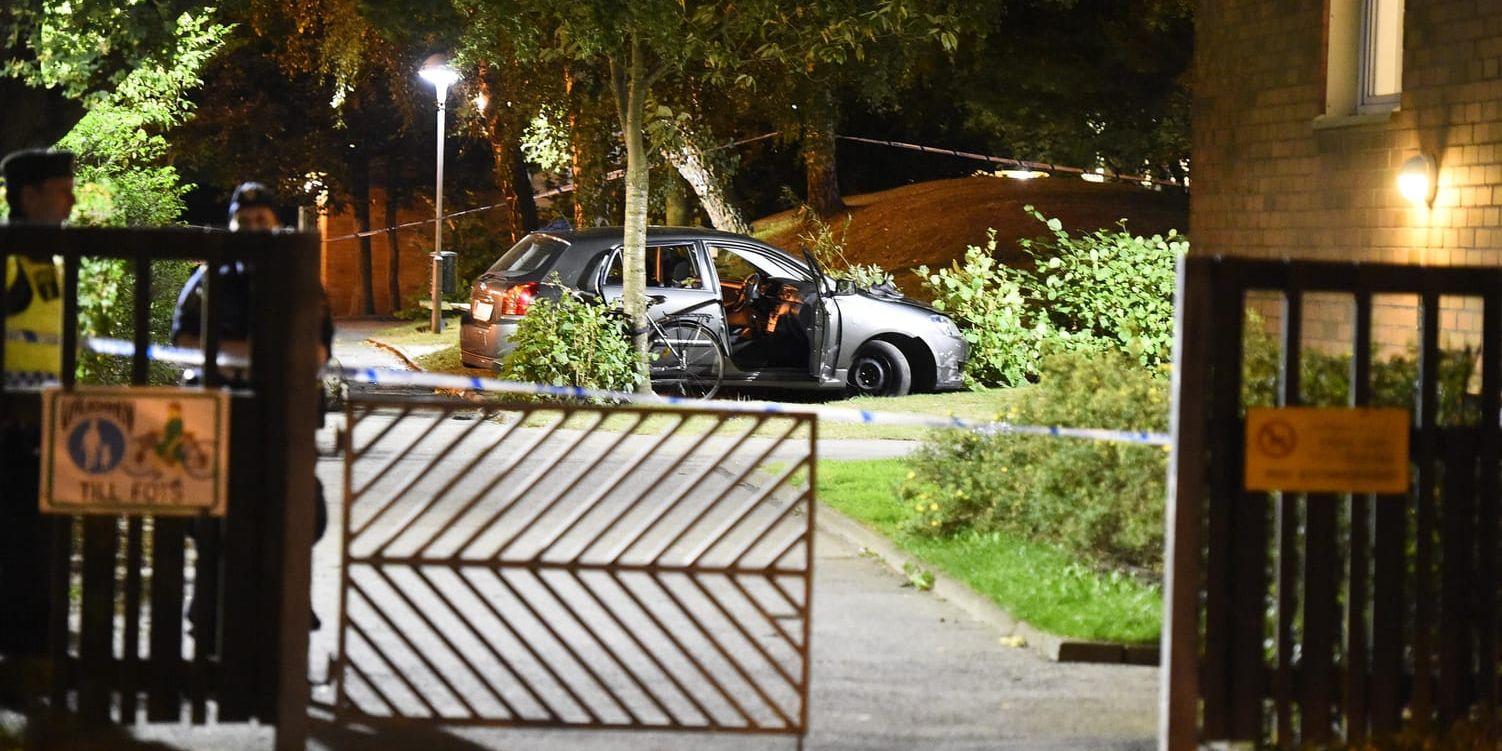 En 19-årig man dödades i skottlossningen i Malmöstadsdelen Fosie i september 2016. Tre andra män fick allvarliga skador. En 21-årig man har nu häktats misstänkt för inblandning i dådet. Arkivbild.