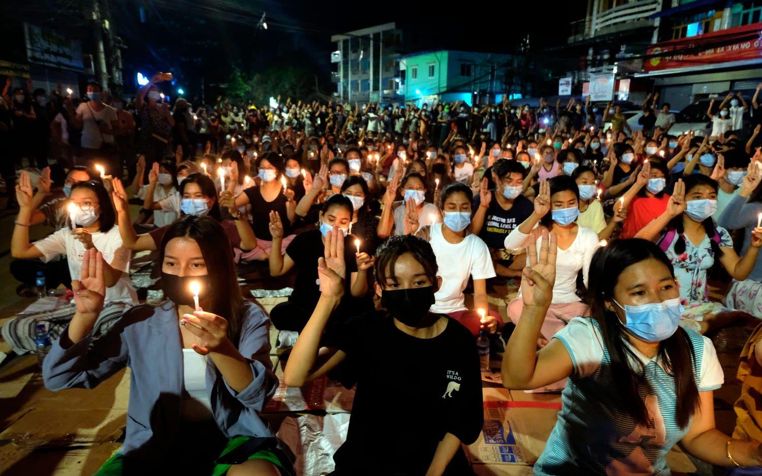 En ljusmanifestation i Rangoon.