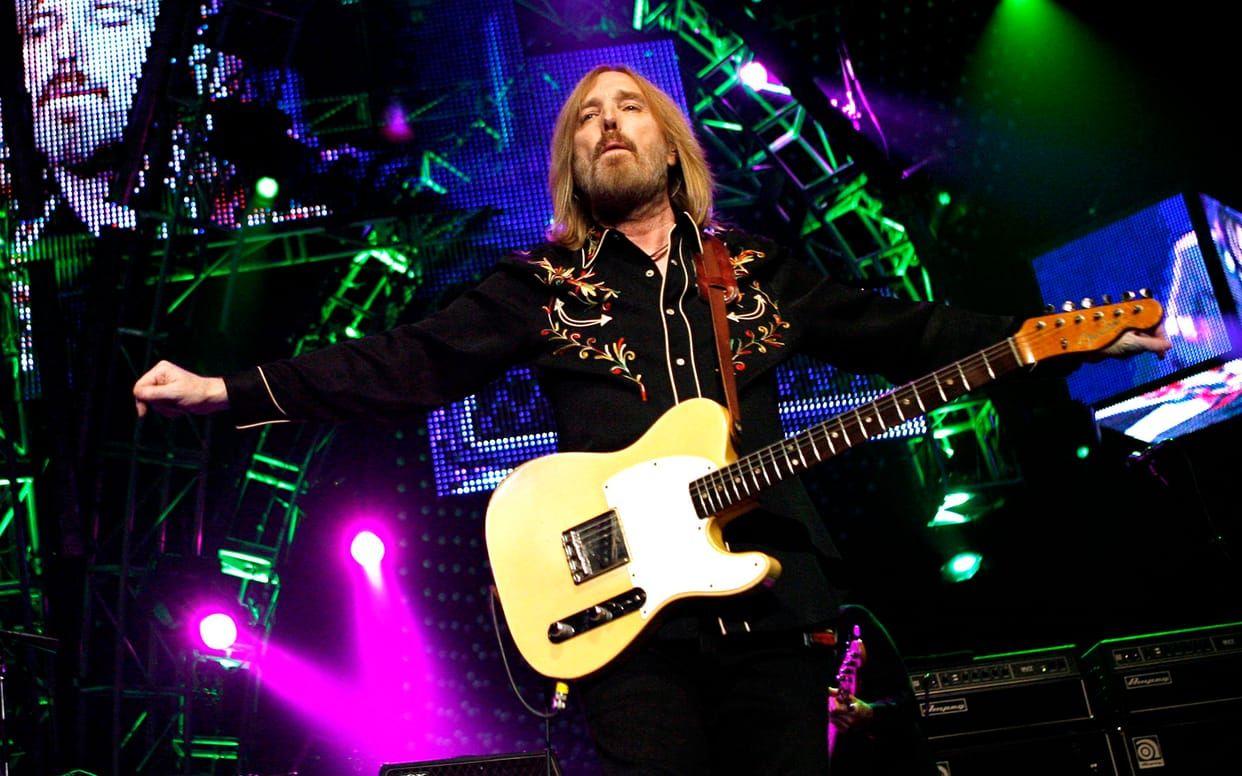 Tom Petty and the Heartbreakers uppträder på Madison Square Garden i New York 2008. FOTO: Jason DeCrow/AP
