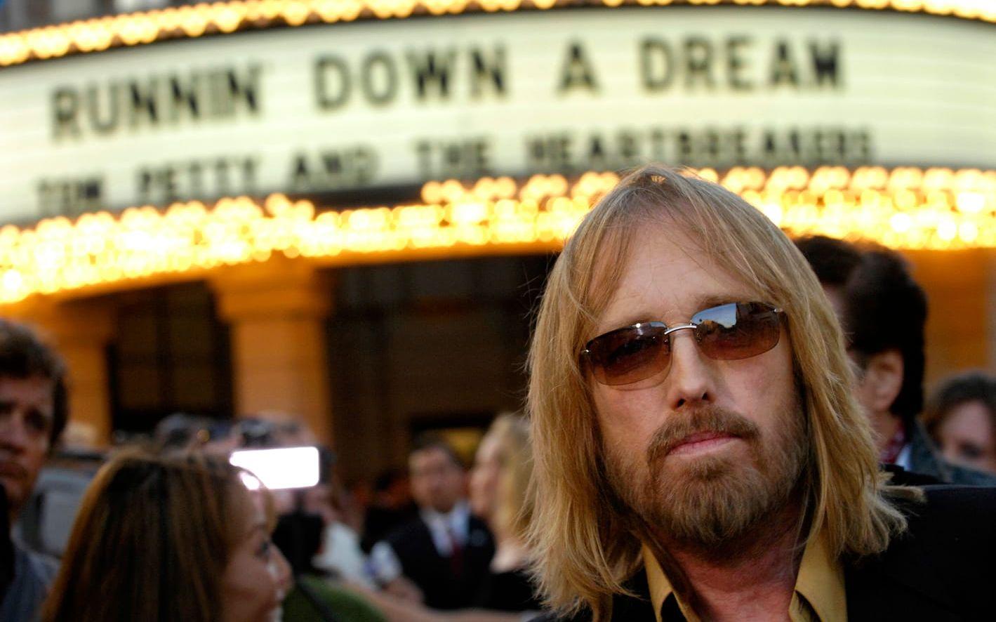 2007. Tom Petty anländer till premiären för dokumentären Runnin' Down a Dream: Tom Petty and the Heartbreakers i Burbank, Kalifornien. FOTO: Chris Pizzello/AP
