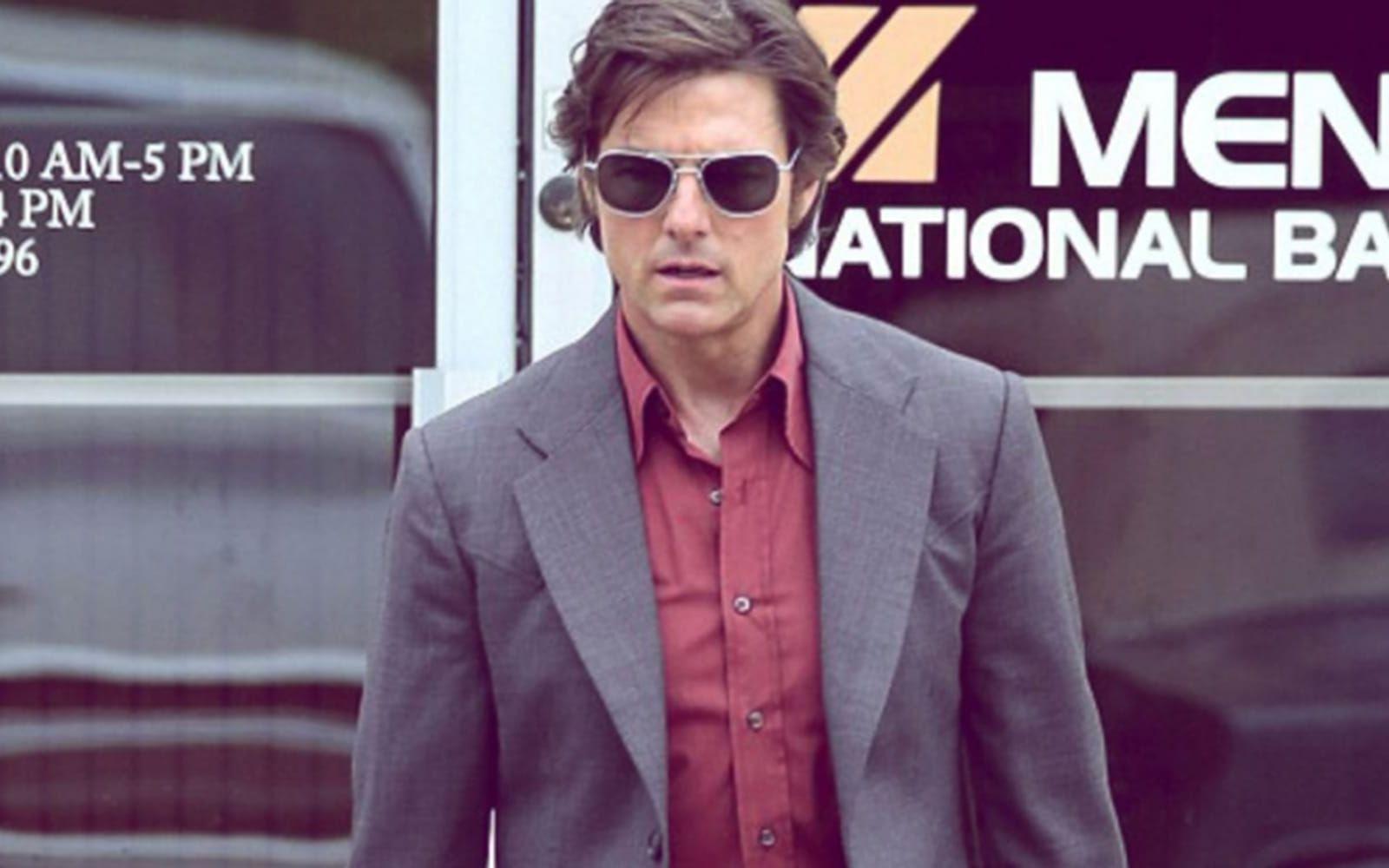 <strong>AMERICAN MADE</strong> (18 augusti): Tom Cruise andra film på samma sommar. Här spelar han piloten Barry Seal som extraknäcker som smugglare åt en drogkartell när han blir värvad som infiltratör av CIA.