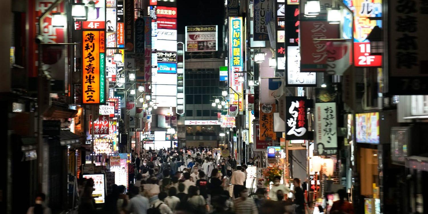 Dubbelt så många som i fjol har blivit på körda och dött efter att ha somnat berusade på Tokyos gator. Bilden är från distriktet Kabukicho i Tokyo, känt för sitt nattliv. 
