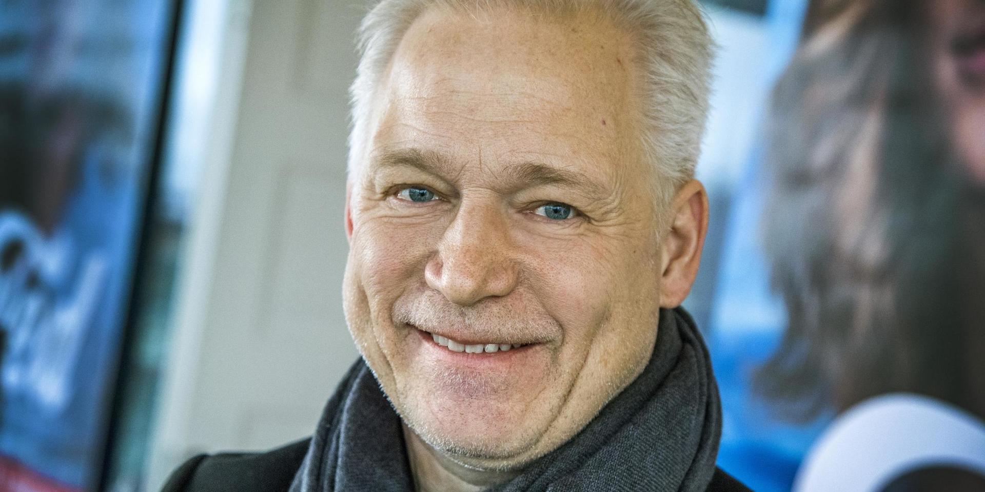 Rutinerade Hannes Holm är den som regisserar den nya filmen om Karl-Bertil Jonsson.