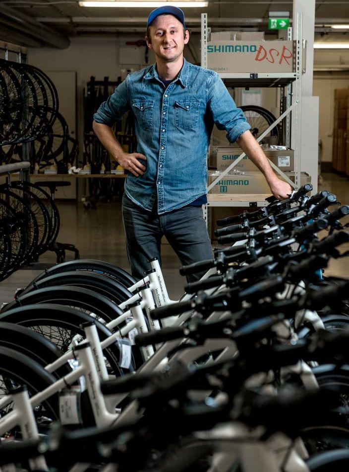 "De första som köpte elcyklar av mig var verkligen ambassadörer", säger Martin Walleräng. Foto: Anders Hofgren