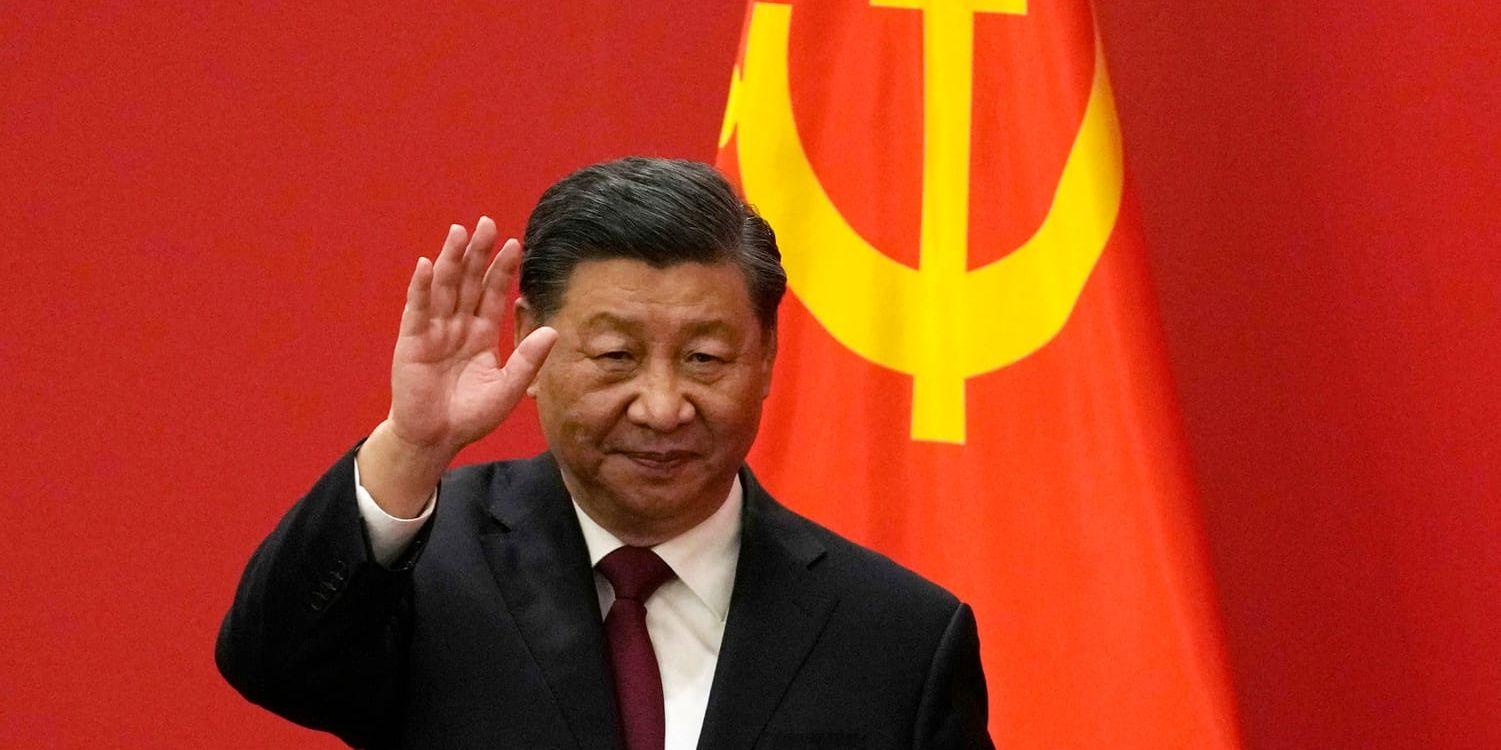 Kinas president Xi Jinping tiger om de lättade coronarestriktionerna. Arkivbild.