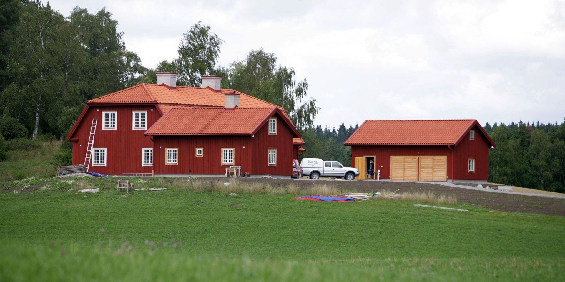 Göran Perssons och hustrun Anitra Steens hus i Övre Torp i Södermanland. 
