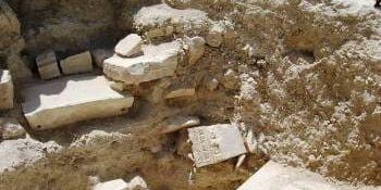 <b>Sönderslagen.</b> Herodes grav plundrades troligen för mycket lämnge sedan.