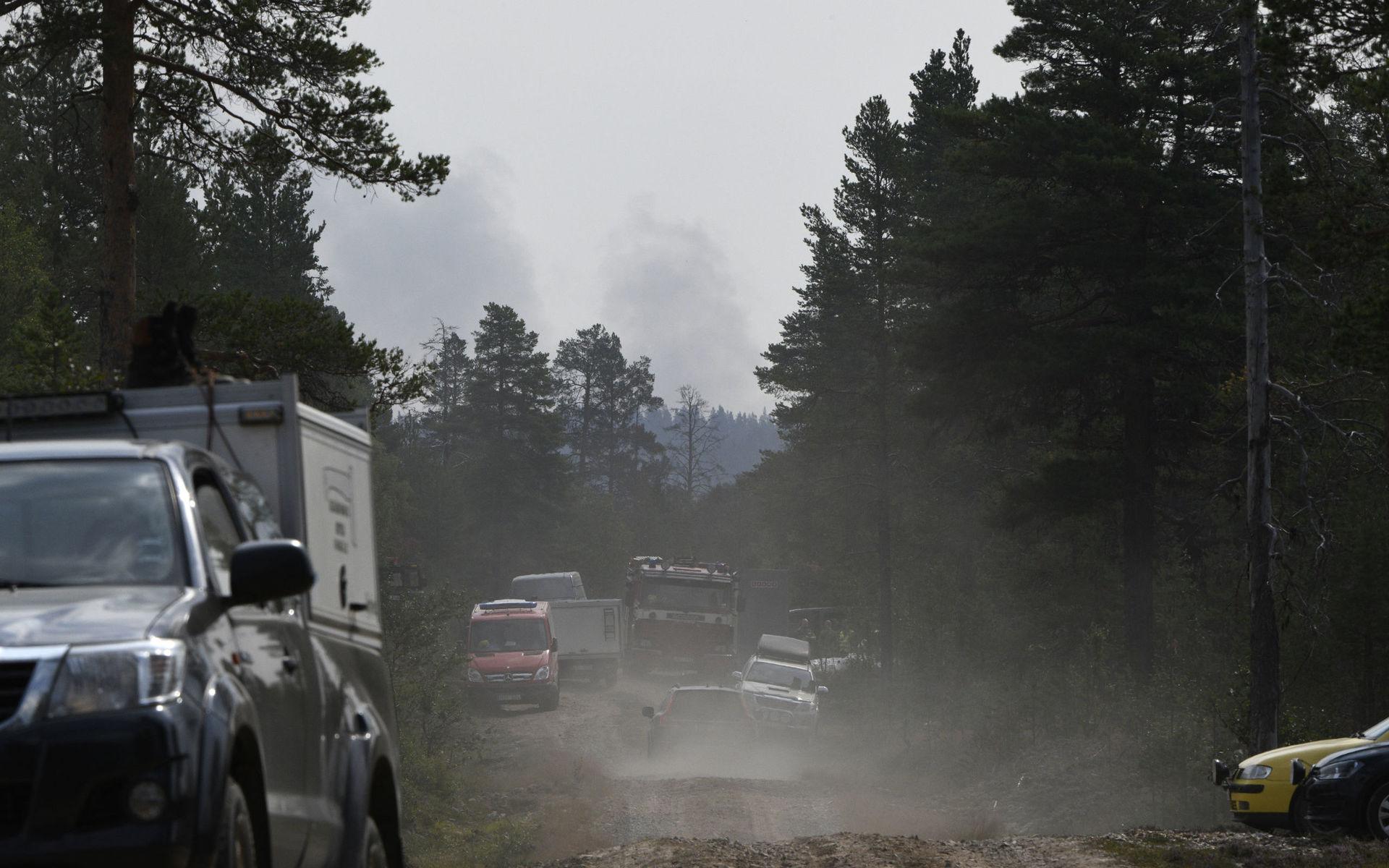 Rök från branden vid Älvdalens skjutfält.