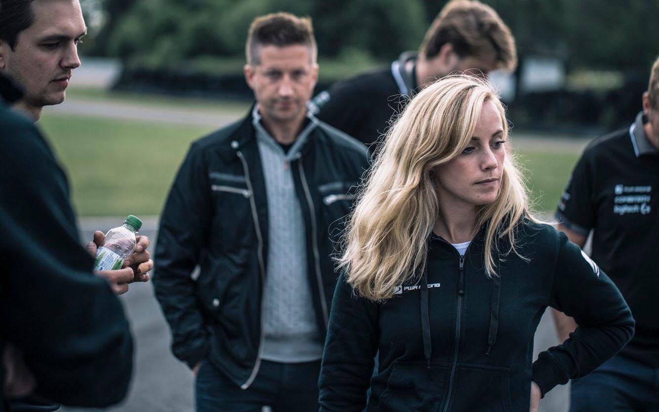 Mikaela Åhlin-Kottulinsky är enda kvinnliga föraren i STCC. Hon hoppas att fler ska följa efter. Bild: Daniel Ahlgren - PWR Racing Team