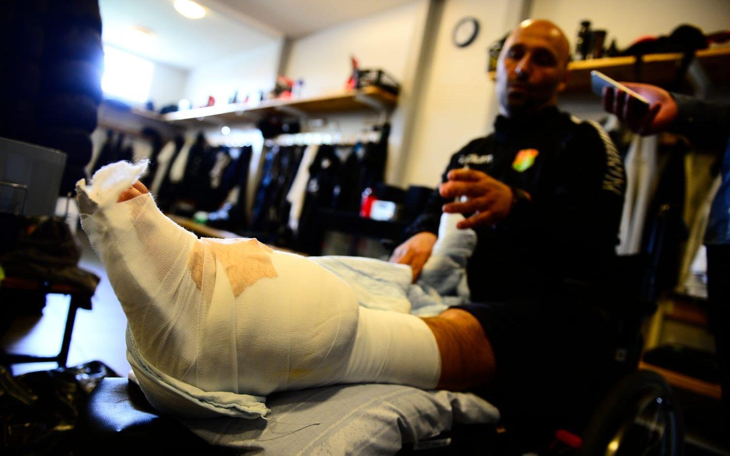 Fotbollsprofilen och nye Gais-tränaren blev påkörd och bröt hela fotleden. Bild: Jenny Ingemarsson