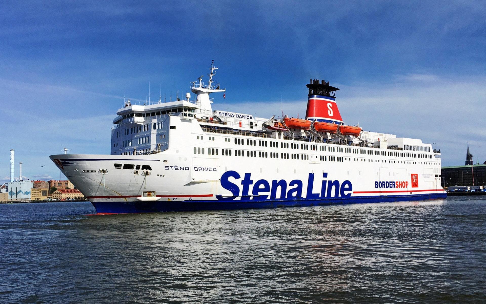 Stena Lines teori är att katten klev på Stena Danica via fartygets bildäck när det låg vid kaj i Göteborg.