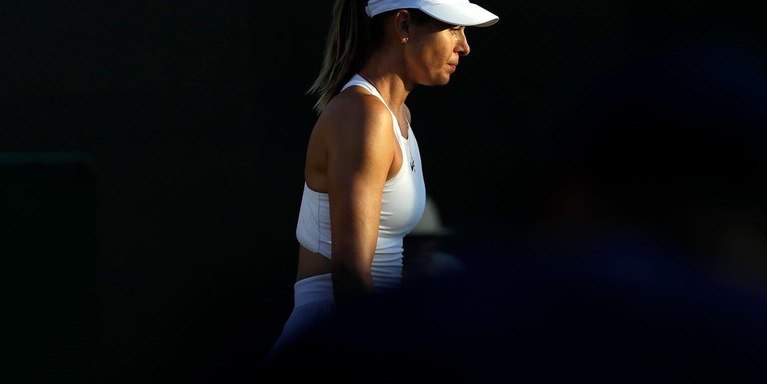 Maria Sjarapova är utslagen ur Wimbledon.