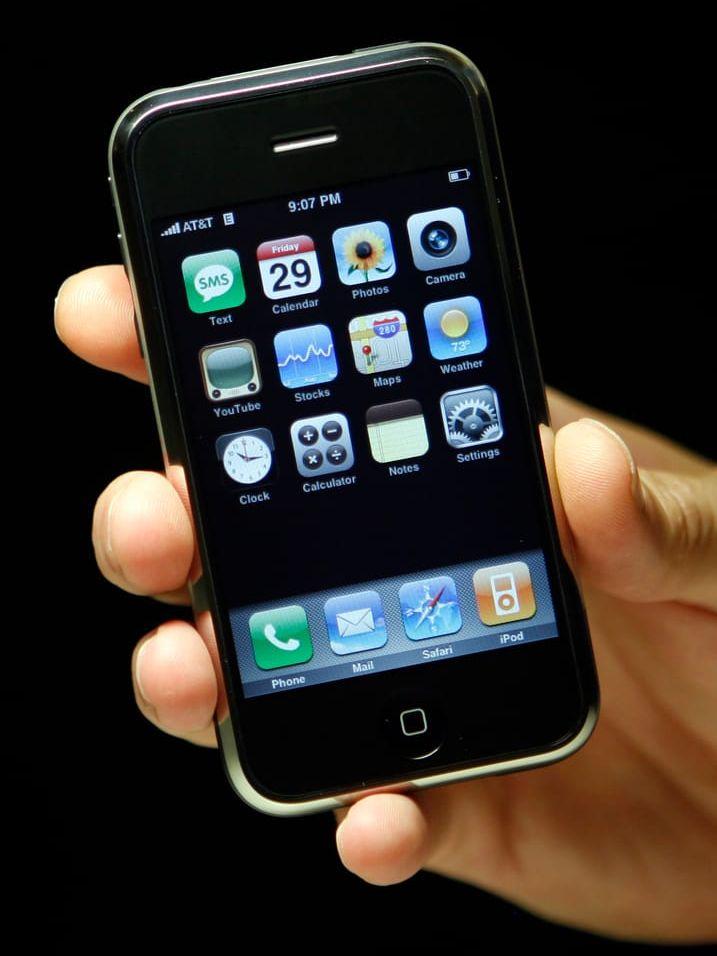 iPhone (Första modellen, 2007) Foto: Jason DeCrow / AP
