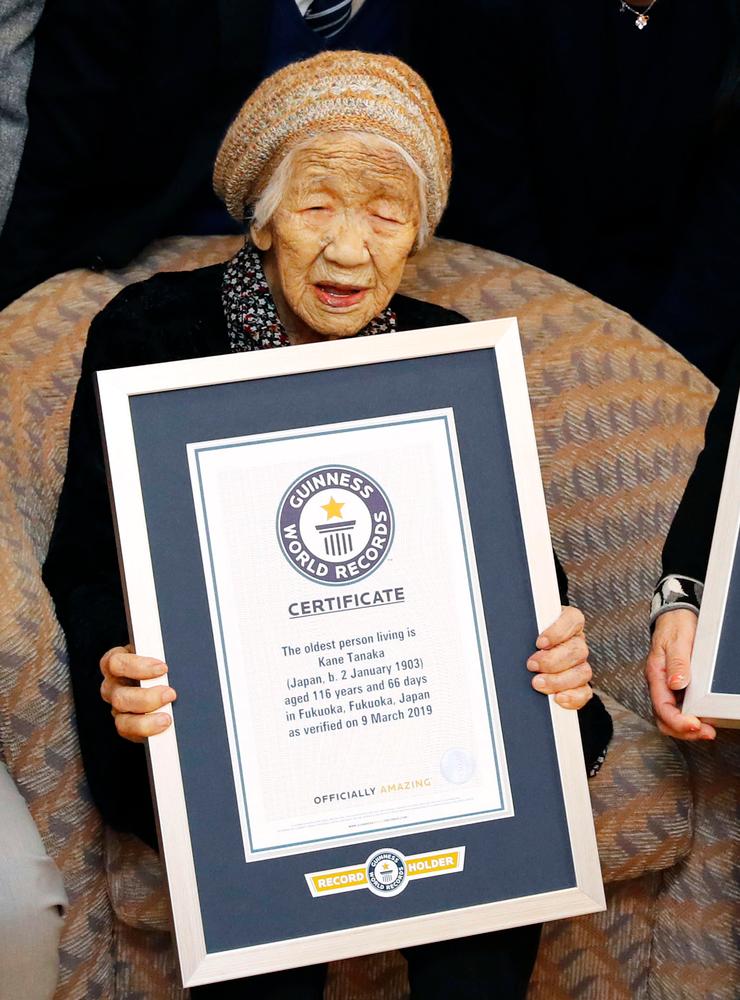 Japan har en av världens äldsta befolkningar med en medellivslängd på mer än 87 år för kvinnor och mer än 81 år för män.