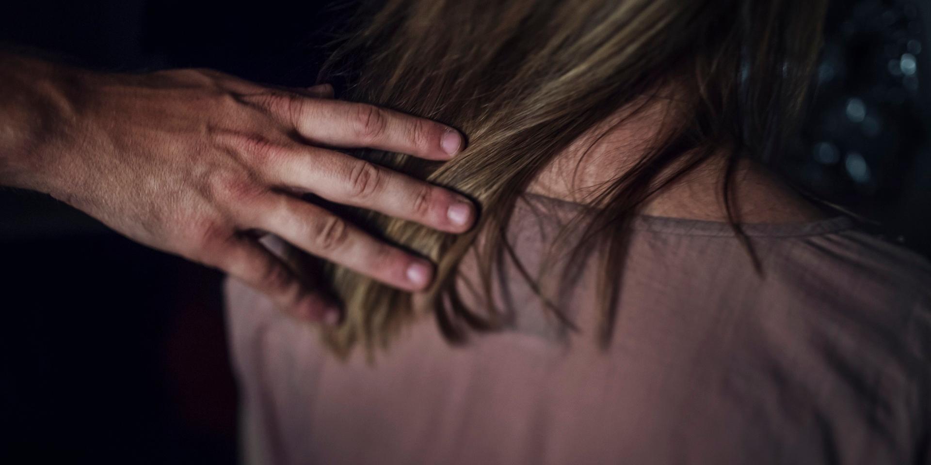 I en studie bland gymnasieungdomar svarar svarar 36,1 av flickorna och 12 procent av pojkarna att de någon gång i livet utsatts för ett sexuellt övergrepp. Arkivbild.