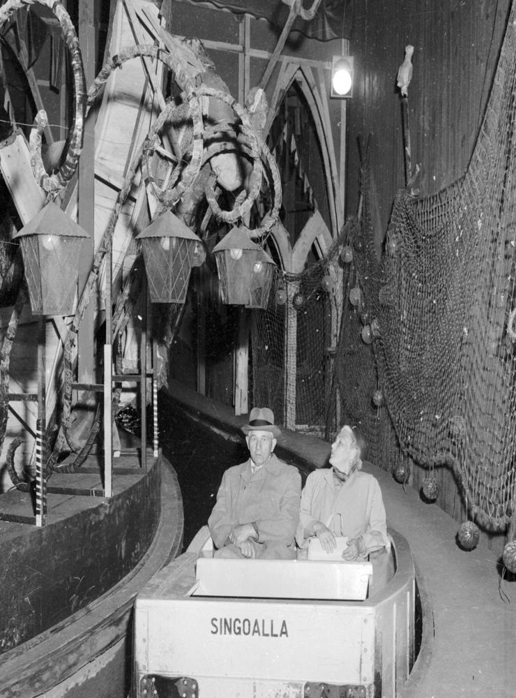 Paret Jens och Hildur Roth firade guldbröllop på båtbanan.