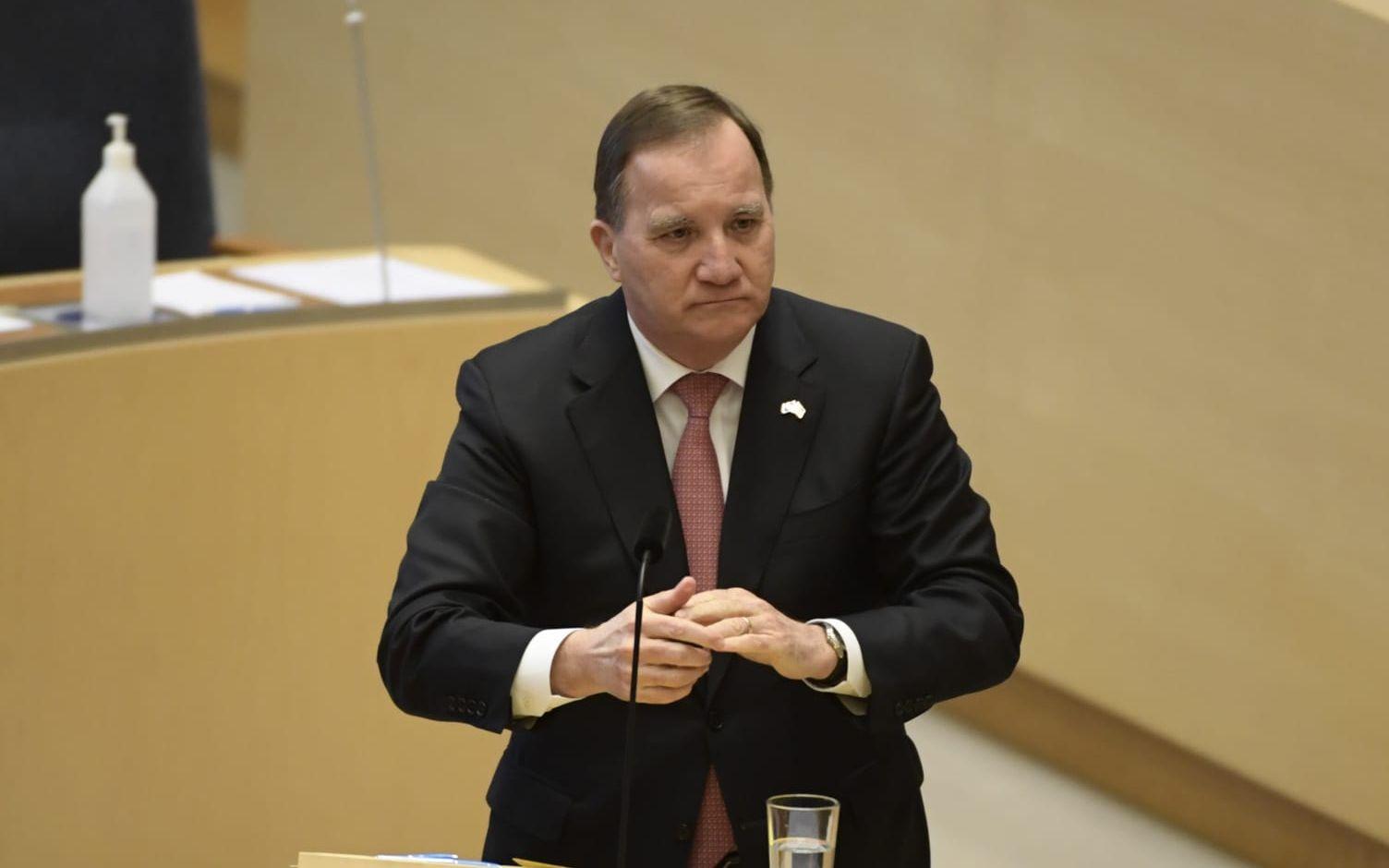 Regeringen tillsätter en krisgrupp mot mäns våld mot kvinnor, meddelar statsministern Stefan Löfven (S). 