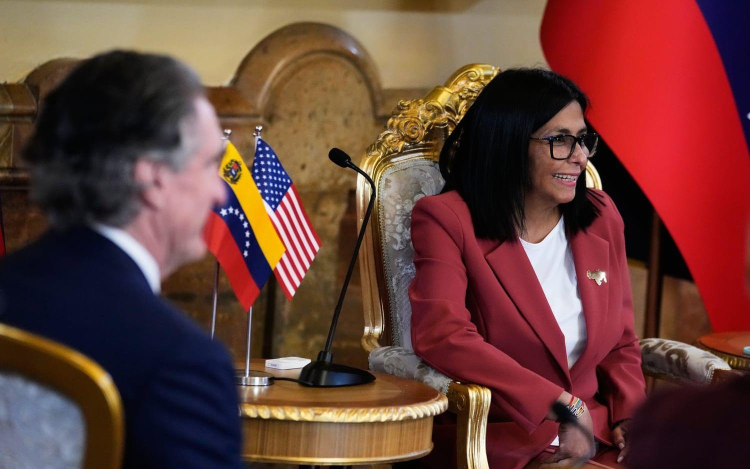 Venezuelas interimspresident Delcy Rodríguez under ett möte med USA:s minister Doug Burgum i onsdags.