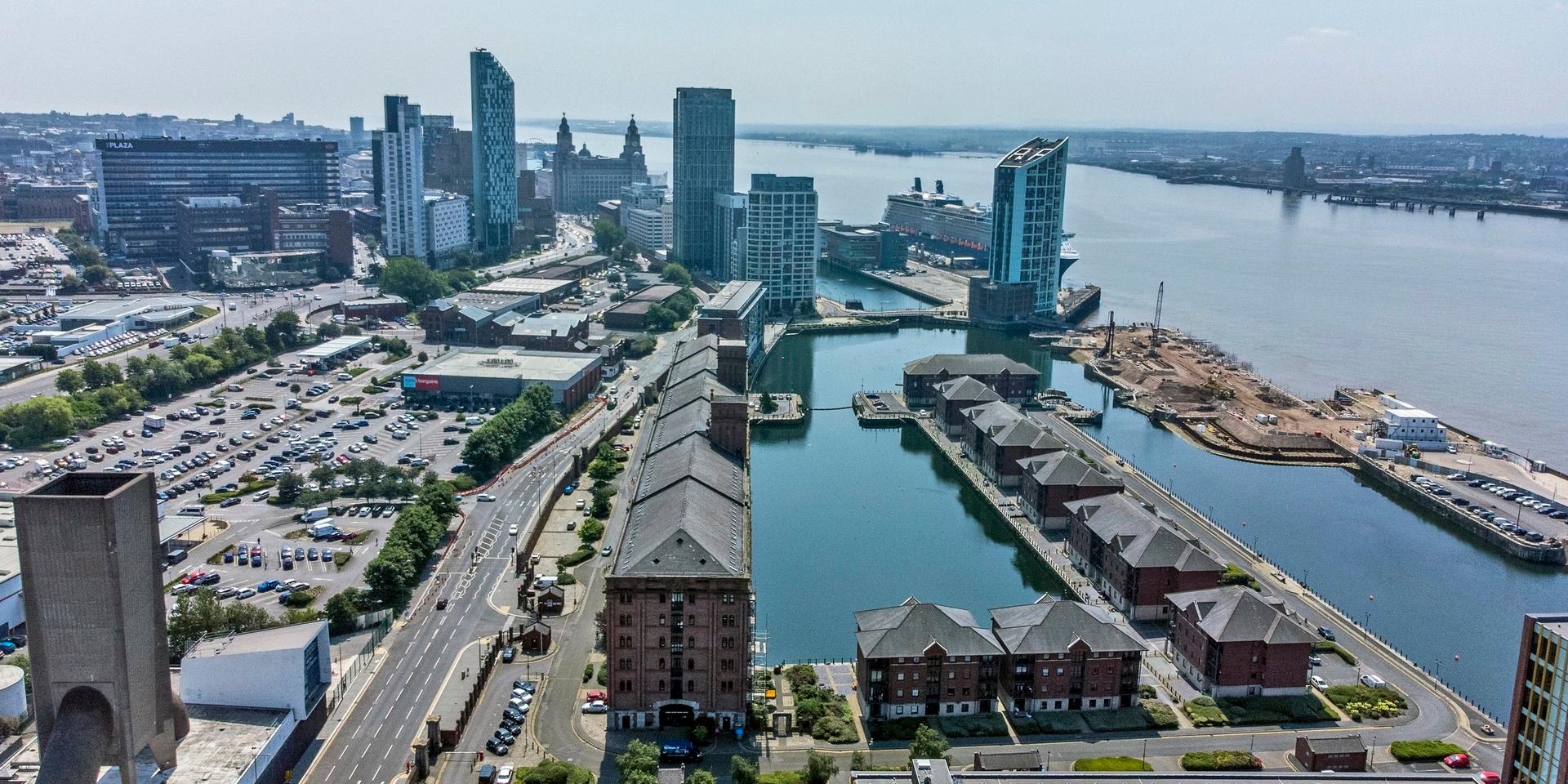 Liverpool har sedan 2004 funnits med på Unescos världsarvslista. Unesco har dock beslut att stryka staden från listan eftersom den inte har värnat om sina viktorianska hamnmiljöer. Arkivbild.