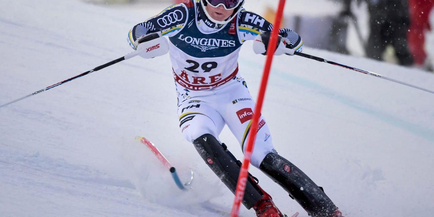 Felix Monsén blev bästa svensk och slutade på en 10:e plats, med en hårt tejpad hand, i VM-kombinationen.