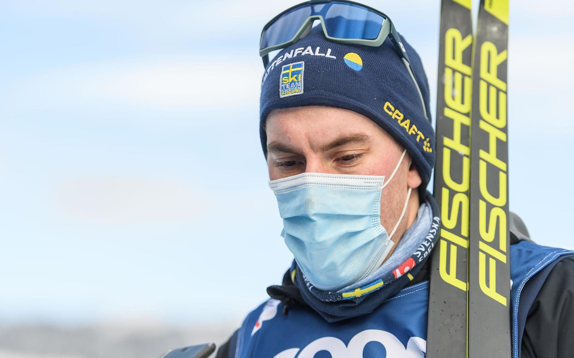 210104 Johan Häggström of Sweden in the mixed zone after a training session during Tour de Ski on January 4, 2021 in Toblach.Photo: Maxim Thoré / BILDBYRÅN / kod MT / MT0101