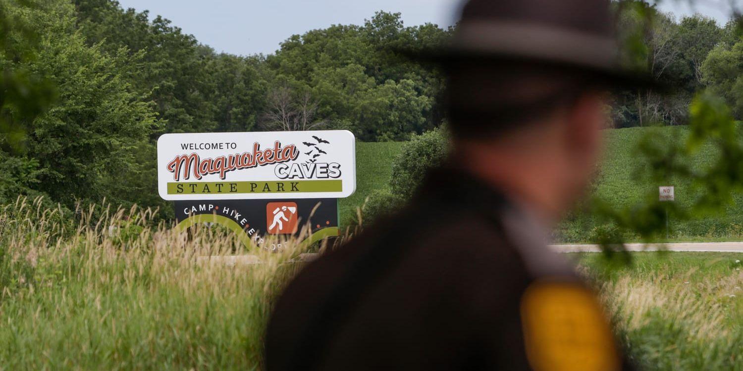 En amerikansk familj har skjutits ihjäl under en campingtur i Maquoketa Caves State Park i delstaten Iowa.