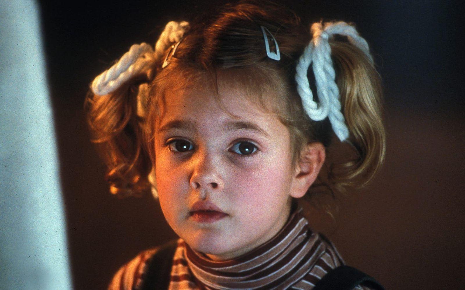 <strong>DÅ:</strong> Drew Barrymore var sju år hon spelade Gertie i E.T. Spielberg gav henne rollen efter att han imponerats av hennes fantasifullhet. Foto: Stella Pictures