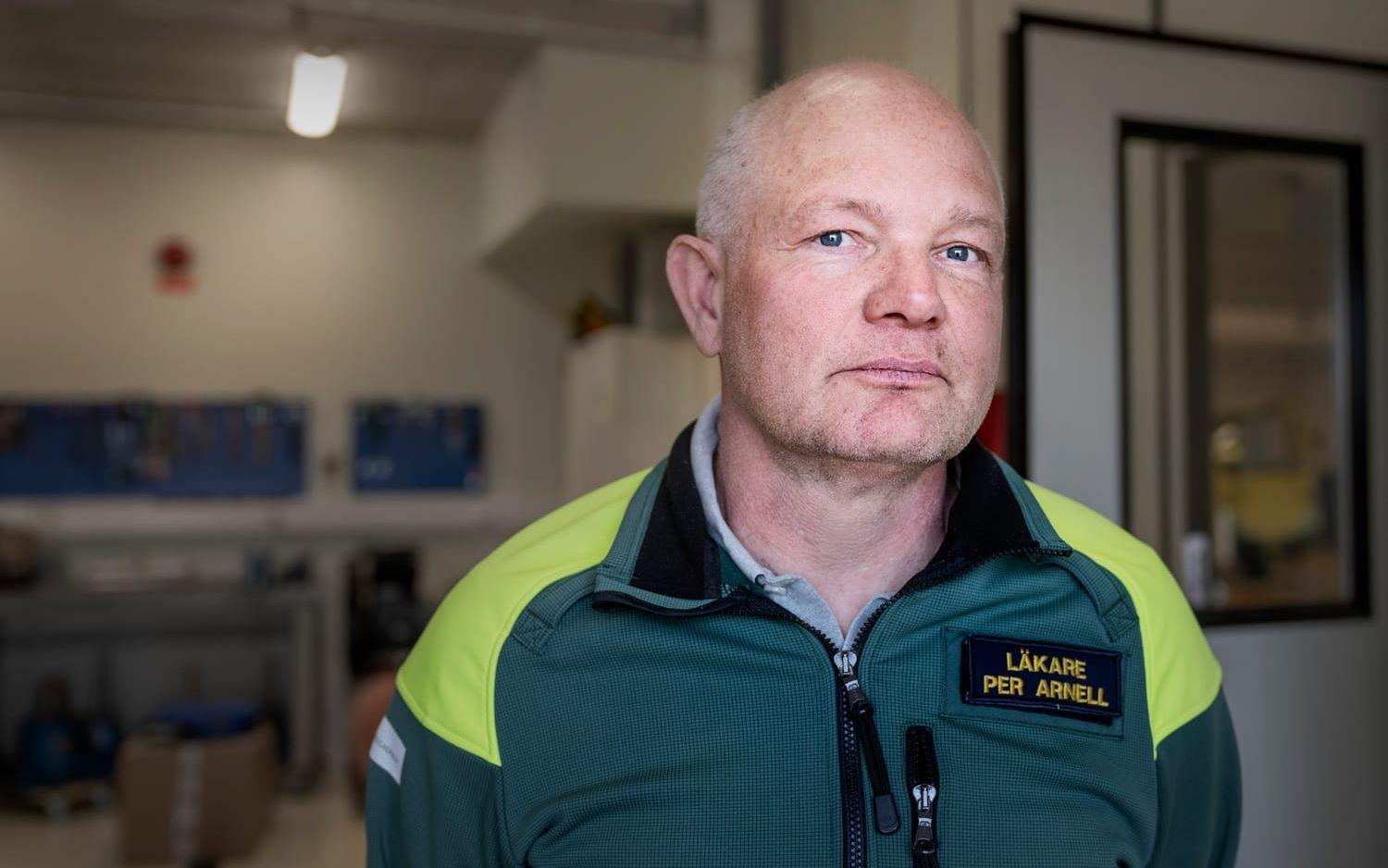 Per Arnell, verksamhetschef för ambulanshelikoptern i Västra Götalandsregionen, vill se förändringar för att få stopp på de allvarliga A-traktorolyckorna.