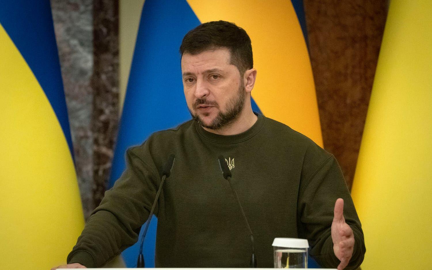 Ukrainas president Volodymyr Zelenskyj beskrev situationen i Bachmut som ”svår”.