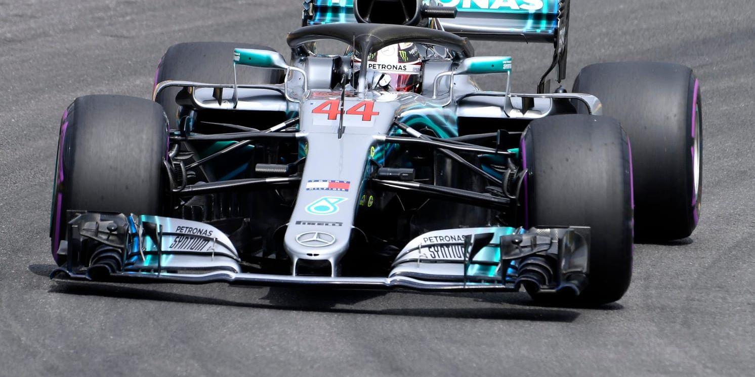 Lewis Hamilton fick problem med bilen i kvalet till Tysklands GP och tvingades bryta i slutet av den första kvalrundan.
