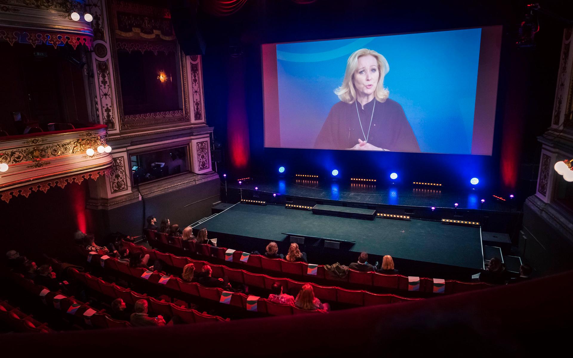 Invigning av Filmfestivalen 2022 med coronarestriktioner på Stora Teatern.