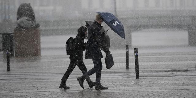 Vädret på nyårsdagen bjuder på regn och snö i Västsverige och Göteborg ...