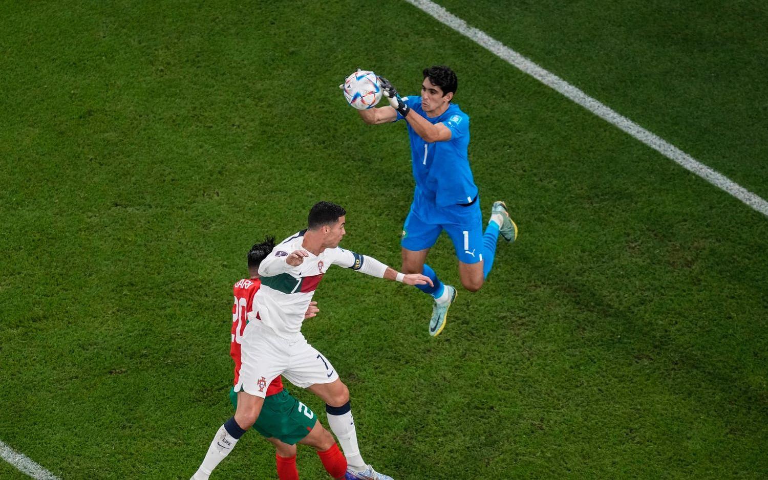 Målvakt Yassine Bounou har bara släppt in ett mål hittills i VM. 
