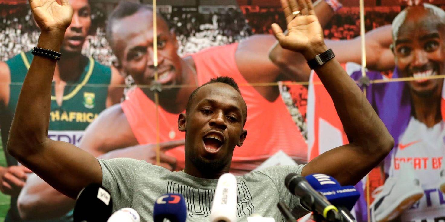 Usain Bolt under presskonferensen inför Golden Spike-tävlingen i Tjeckien.