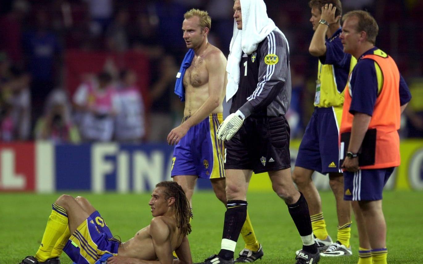 Henrik Larsson, Håkan Mild och Magnus Hedman kunde bara konstatera att Belgien var bättre i öppningsmatchen i EM 2000. Sverige åkte ut i gruppspelet den gången. 